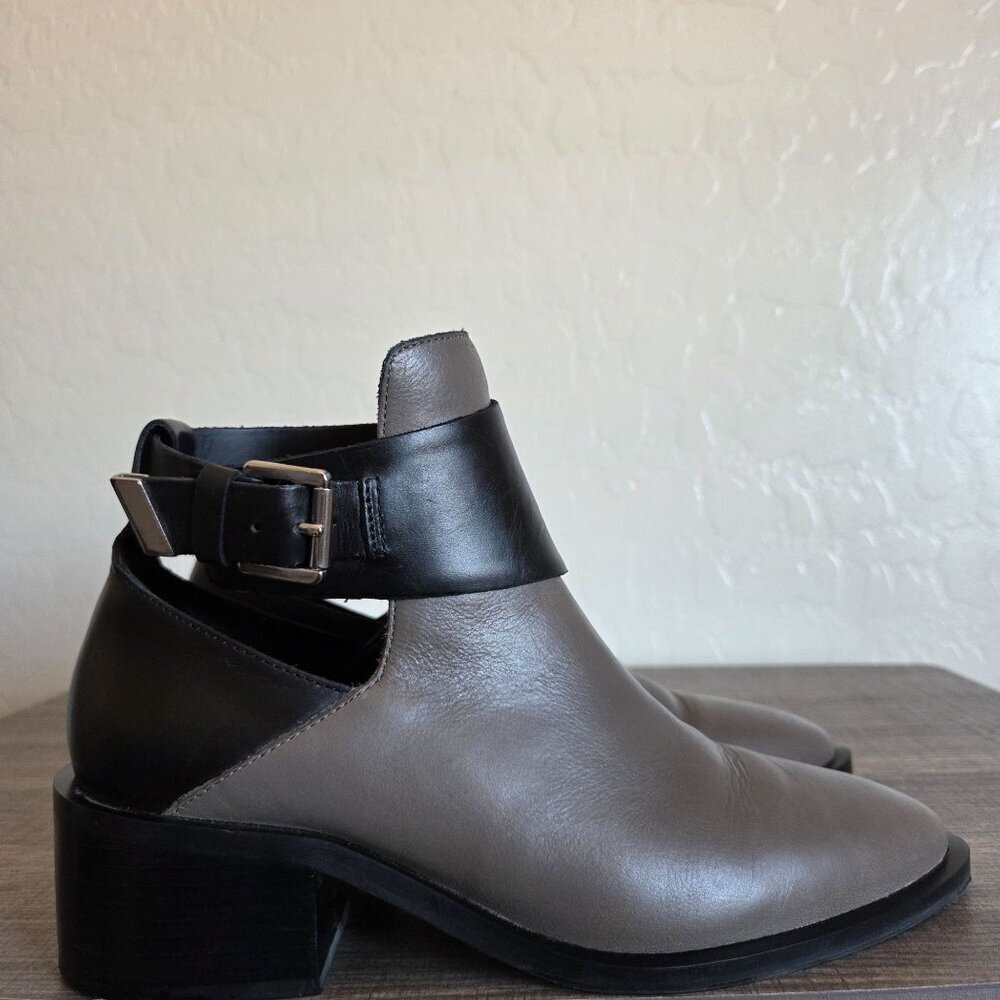 & Other Stories Cut Out Leather Ankle Boots Black/Grey Sz Women's 8 EU 38 Buckle